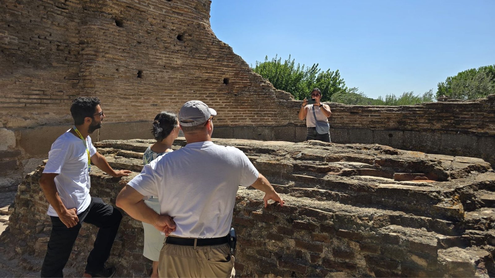 Bosphorus cruise with guests